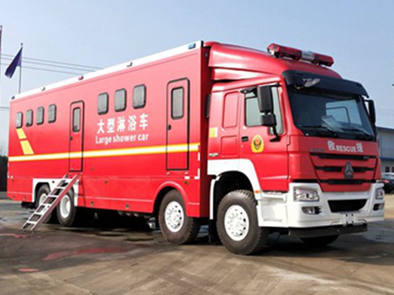 重汽豪沃后双桥20人淋浴车